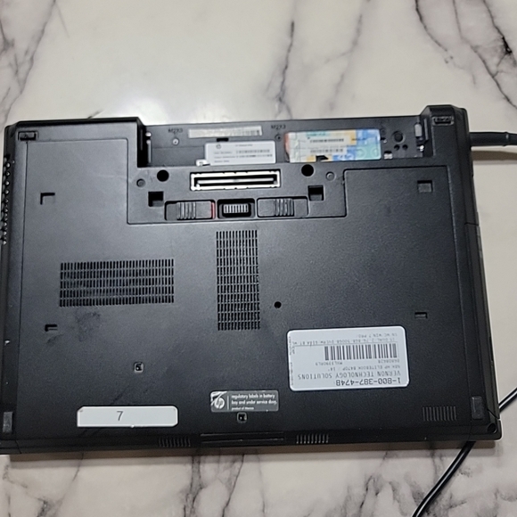 HP EliteBook 8470p Window's 7 Pro Working Missing Battery - Picture 5 of 7
